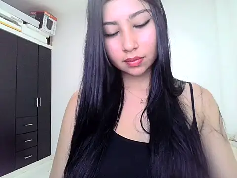 nylah14 online show from 07/27/26, 11:45