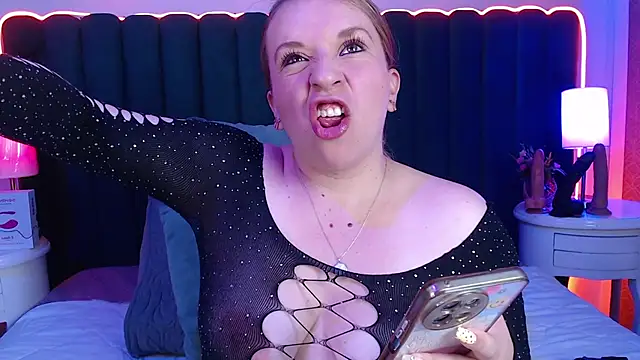 Velvett Blonde online show from 05/23/26, 03:27
