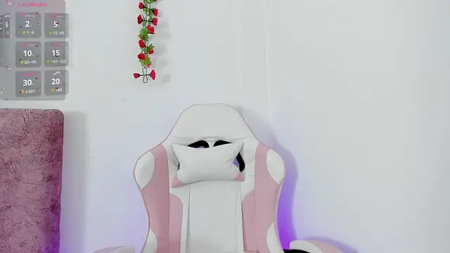 alisson boobs   online show from 05/15/26, 11:56