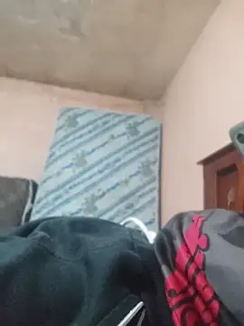 Snapshot of Alcon347 chatting on 04/05/26, 04:37 Alcon347 online show from 04/05/26, 04:37