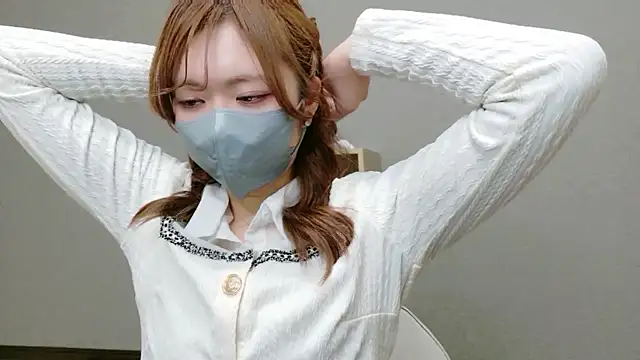 YUA 0425 online show from 04/27/26, 04:49