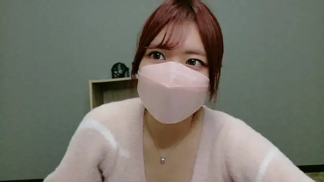 Snapshot of YUA_0425 chatting on 05/15/26, 02:07 YUA 0425 online show from 05/15/26, 02:07