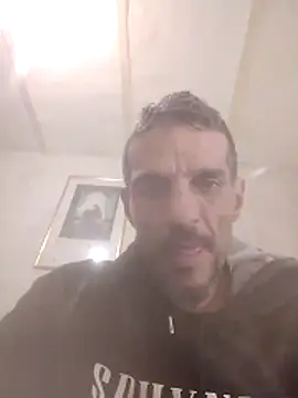 Guillelp online show from 05/23/26, 03:56