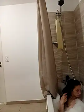 Lolaa92i online show from 04/05/26, 03:42