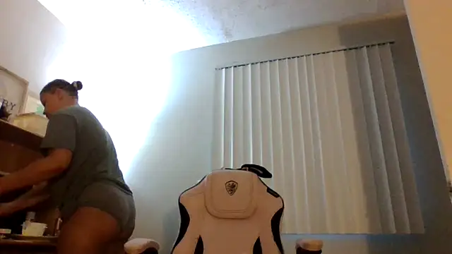 madzbailey online show from 05/29/26, 11:58
