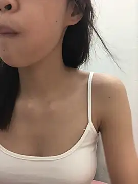 Yenlisu3Zie online show from 05/14/26, 01:51