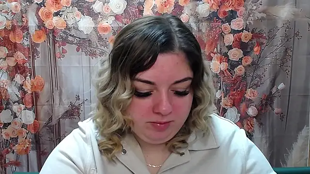 AdelinaMaster online show from 04/08/26, 05:13