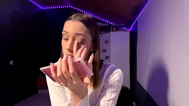 CoreenGau online show from 04/14/26, 01:50