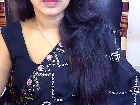 Noor Zarin online show from 04/28/26, 02:27