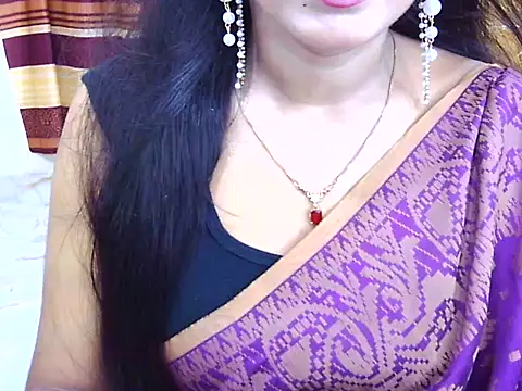 Noor Zarin online show from 05/20/26, 10:49