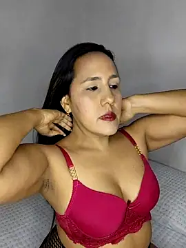 Snapshot of Paulina_06 chatting on 05/29/26, 07:34 Paulina 06 online show from 05/29/26, 07:34