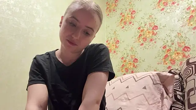 Snapshot of SabinaHaggen chatting on 04/16/26, 09:39 SabinaHaggen online show from 04/16/26, 09:39