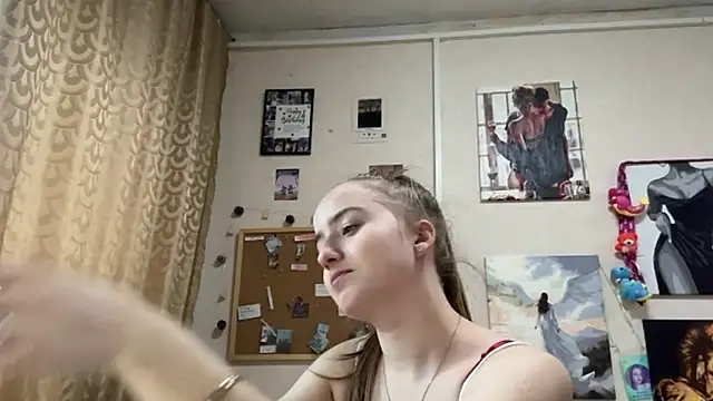 Snapshot of SabinaHaggen chatting on 04/23/26, 03:58 SabinaHaggen online show from 04/23/26, 03:58