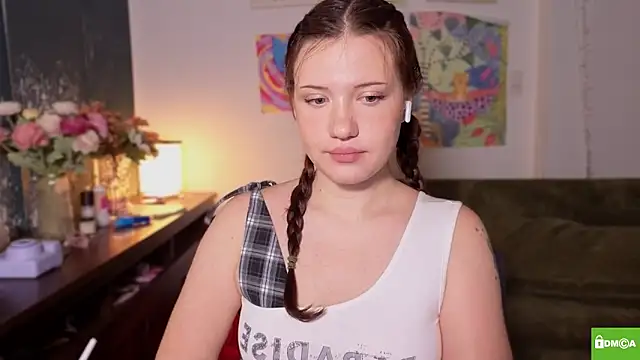 Snapshot of bikinibottom001 chatting on 04/10/26, 03:01 bikinibottom001 online show from 04/10/26, 03:01