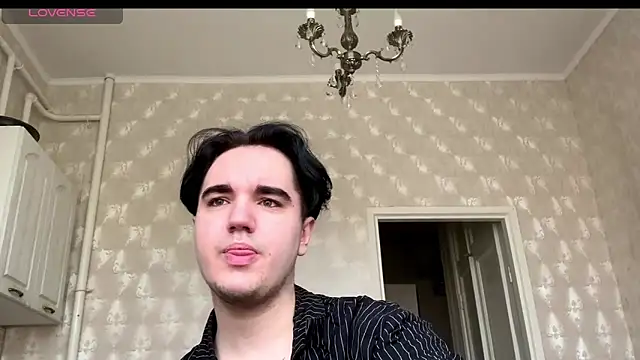 Snapshot of TylerSweet_ chatting on 04/09/26, 07:47 TylerSweet online show from 04/09/26, 07:47