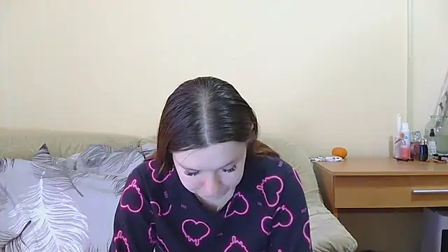 Snapshot of JessicaHolland1 chatting on 04/28/26, 06:07 JessicaHolland1 online show from 04/28/26, 06:07