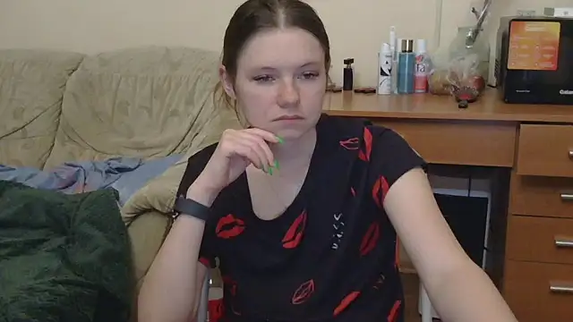 Snapshot of JessicaHolland1 chatting on 05/19/26, 07:20 JessicaHolland1 online show from 05/19/26, 07:20