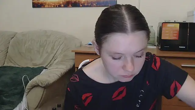 Snapshot of JessicaHolland1 chatting on 05/26/26, 06:59 JessicaHolland1 online show from 05/26/26, 06:59