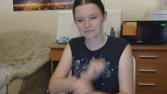 Snapshot of JessicaHolland1 chatting on 06/23/26, 07:01 JessicaHolland1 online show from 06/23/26, 07:01