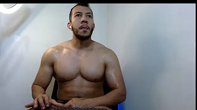 Snapshot of georgeholl chatting on 04/19/26, 08:55 georgeholl online show from 04/19/26, 08:55