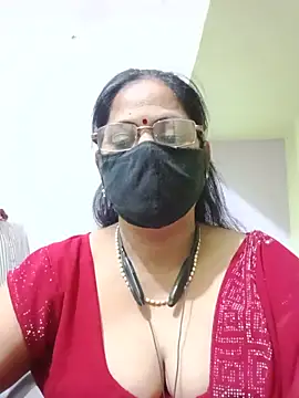 Snapshot of SEEMA_012 chatting on 05/26/26, 04:41 SEEMA 012 online show from 05/26/26, 04:41
