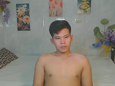 ur bigcockeziekiel online show from 04/24/26, 04:09