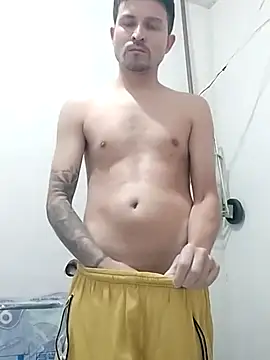 Snapshot of Joelcio19cm chatting on 04/05/26, 10:07 Joelcio19cm online show from 04/05/26, 10:07