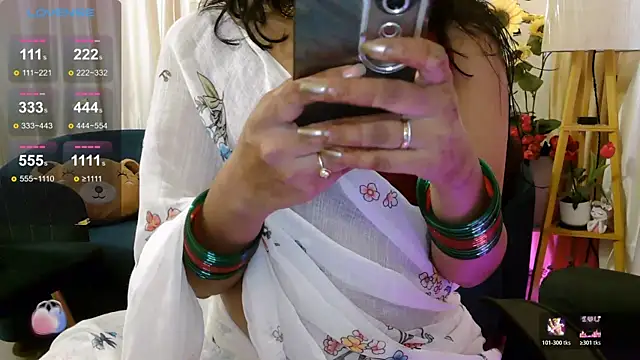 Snapshot of apsara_tanu chatting on 04/22/26, 10:17 apsara tanu online show from 04/22/26, 10:17