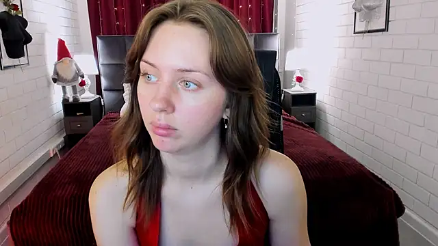 Snapshot of MeganClapp chatting on 04/09/26, 06:19 MeganClapp online show from 04/09/26, 06:19