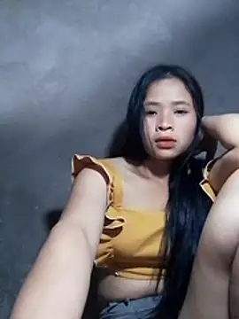 Snapshot of Liss-mimi chatting on 04/04/26, 07:39 Liss-mimi online show from 04/04/26, 07:39