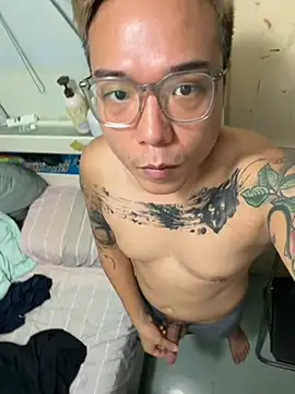 Snapshot of MRKHKkk chatting on 07/16/26, 06:41 MRKHKkk online show from 07/16/26, 06:41