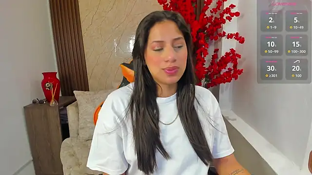 Snapshot of Atiena_ chatting on 07/11/26, 07:49 Atiena online show from 07/11/26, 07:49