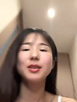 Snapshot of Hinako_0012 chatting on 04/28/26, 04:39 Hinako 0012 online show from 04/28/26, 04:39