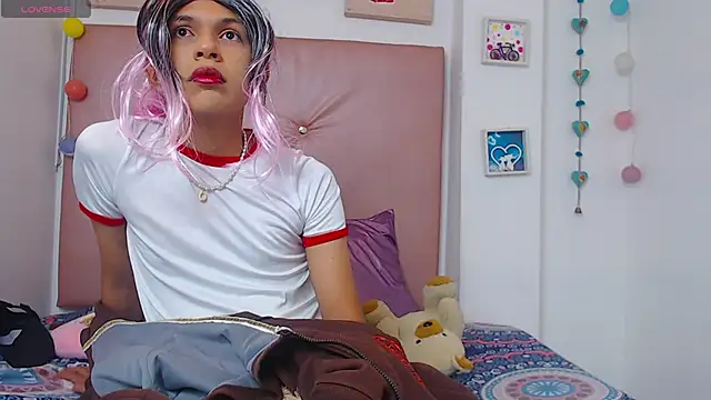 Aleja Scoott  online show from 04/03/26, 11:36