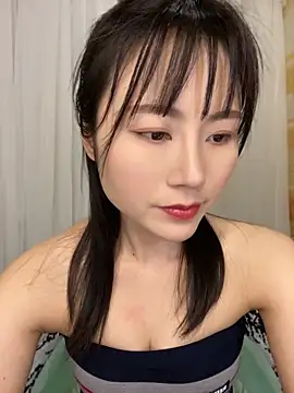 yaya0302 online show from 04/21/26, 05:25