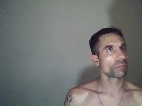 Snapshot of Morenazoojazos38 chatting on 06/05/26, 03:02 Morenazoojazos38 online show from 06/05/26, 03:02