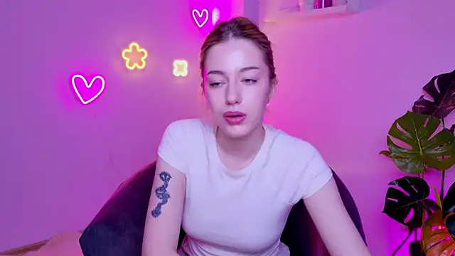 Snapshot of AmeliaCarterr chatting on 04/06/26, 02:42 AmeliaCarterr online show from 04/06/26, 02:42