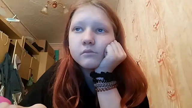Snapshot of BirgitKamal chatting on 05/20/26, 10:10 BirgitKamal online show from 05/20/26, 10:10