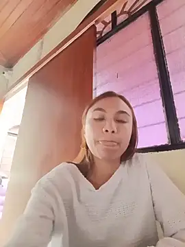 Snapshot of Leticia_Hinkley_ chatting on 05/23/26, 01:26 Leticia Hinkley online show from 05/23/26, 01:26