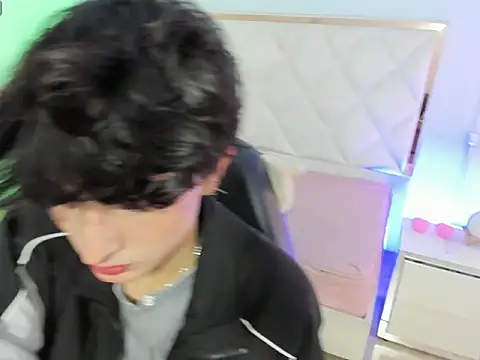 Eidan tay online show from 04/09/26, 07:41