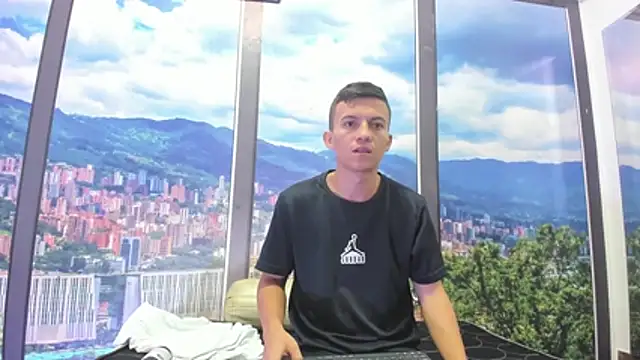 DilanAndKing online show from 07/10/26, 12:41