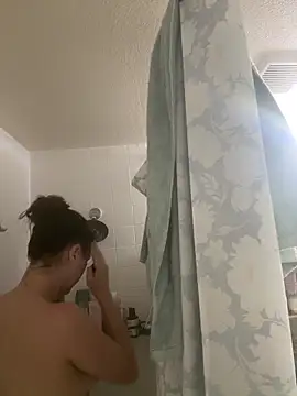 BratTezz online show from 04/06/26, 11:38