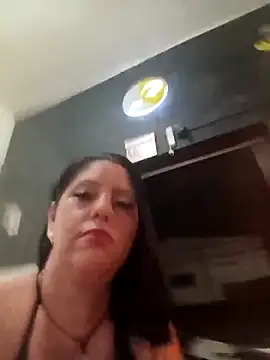Snapshot of suziferreti chatting on 04/05/26, 01:03 suziferreti online show from 04/05/26, 01:03