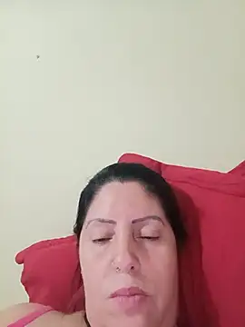 Snapshot of suziferreti chatting on 05/17/26, 04:10 suziferreti online show from 05/17/26, 04:10