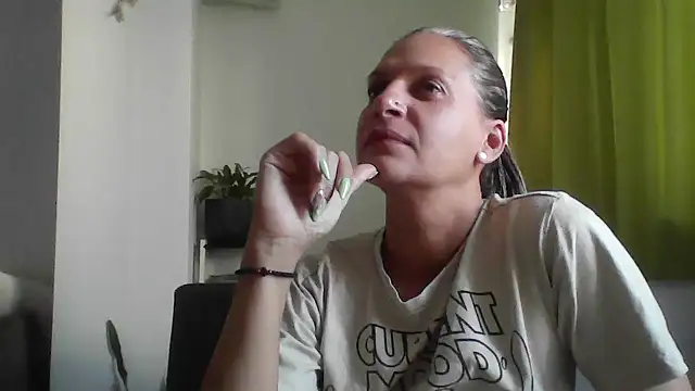 SweetLilTrouble online show from 06/15/26, 03:47