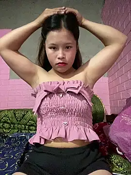 Hini cute online show from 04/11/26, 06:29