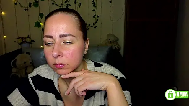 Alicewonderrmiss online show from 04/06/26, 11:22