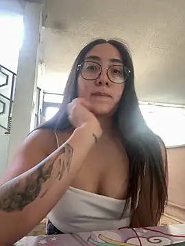 vampiralatina online show from 05/14/26, 05:20