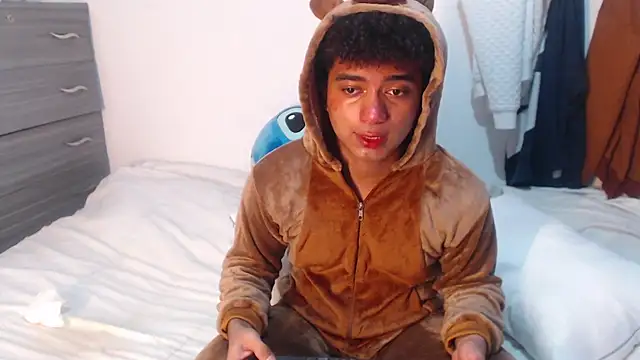 Snapshot of felipecams chatting on 07/08/26, 08:19 felipecams online show from 07/08/26, 08:19
