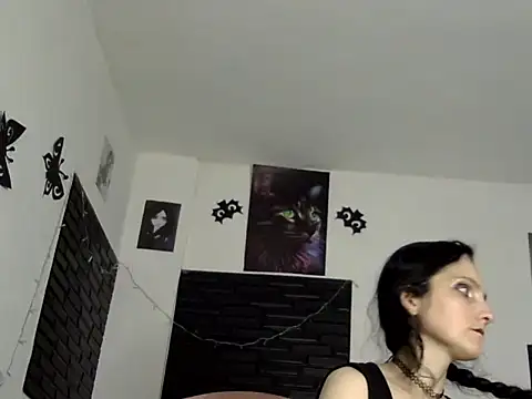 Snapshot of salomediamond chatting on 04/17/26, 04:26 salomediamond online show from 04/17/26, 04:26